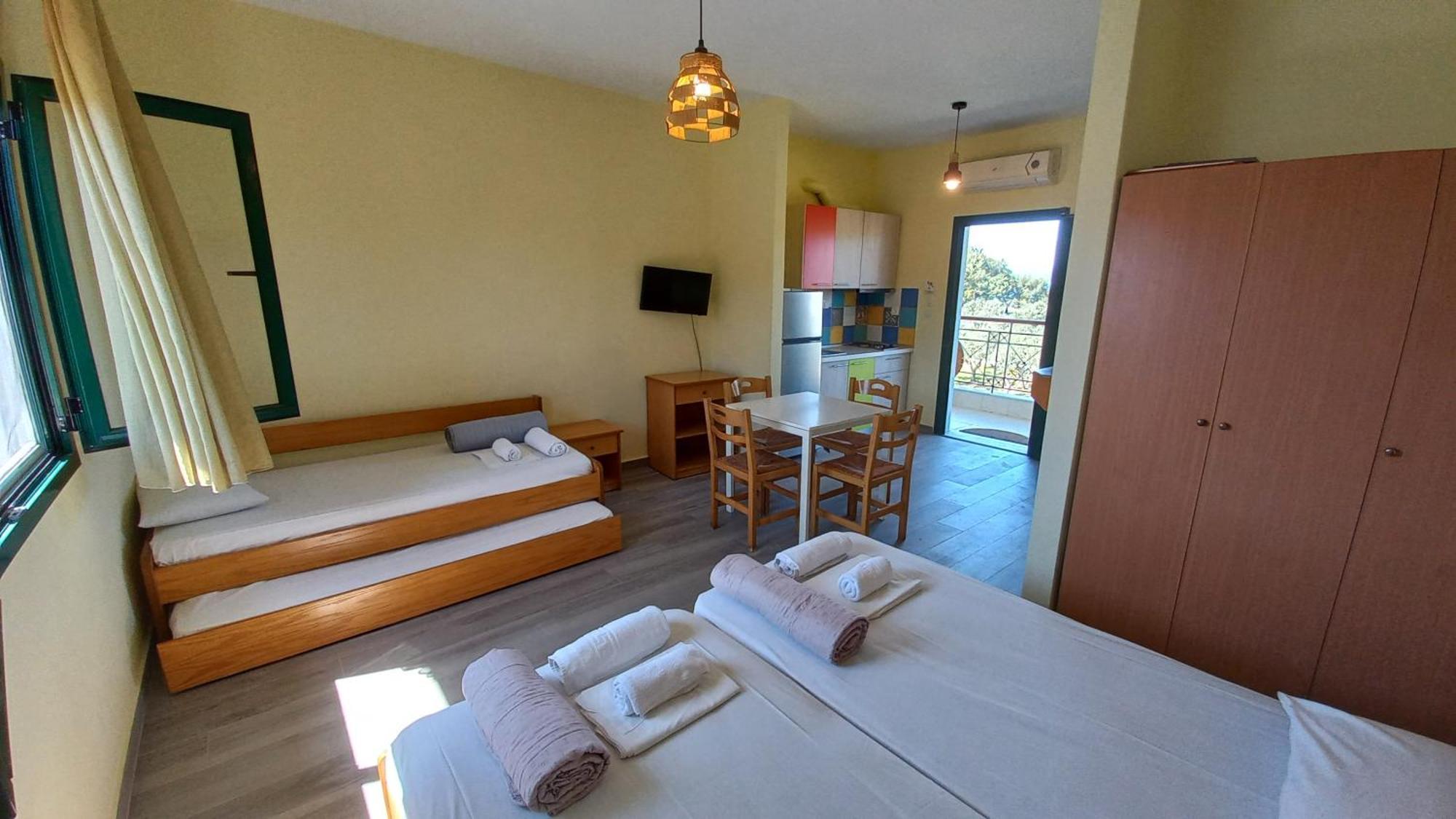 Sapfo Beach Studios Nikiti  Ngoại thất bức ảnh