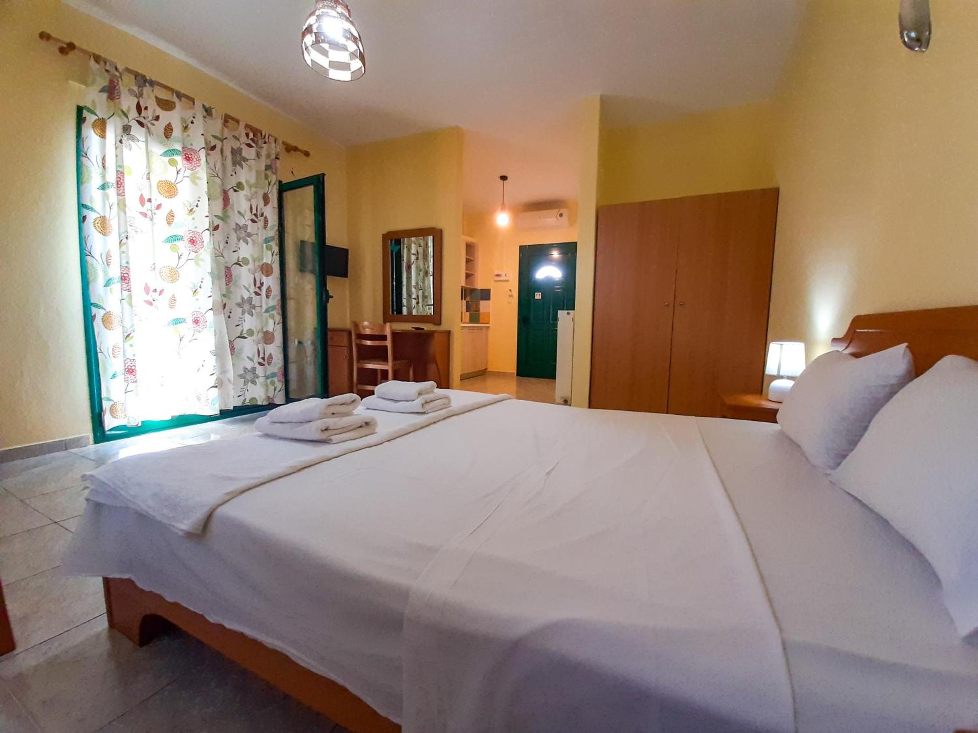 Sapfo Beach Studios Nikiti  Ngoại thất bức ảnh